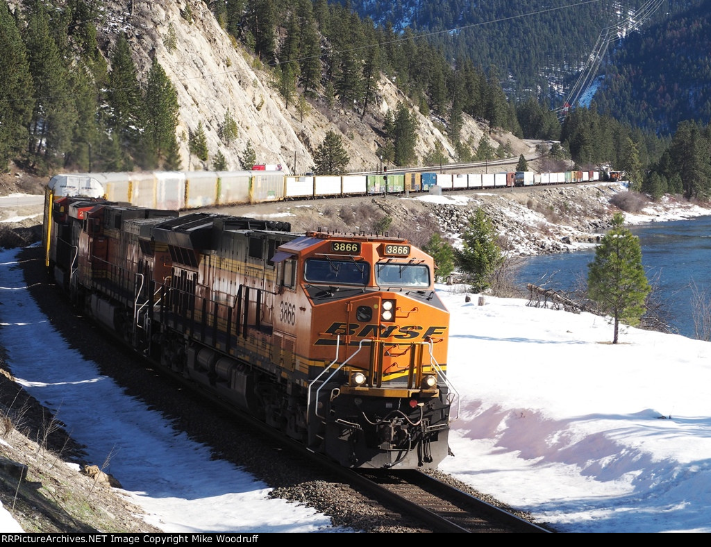 BNSF 3866